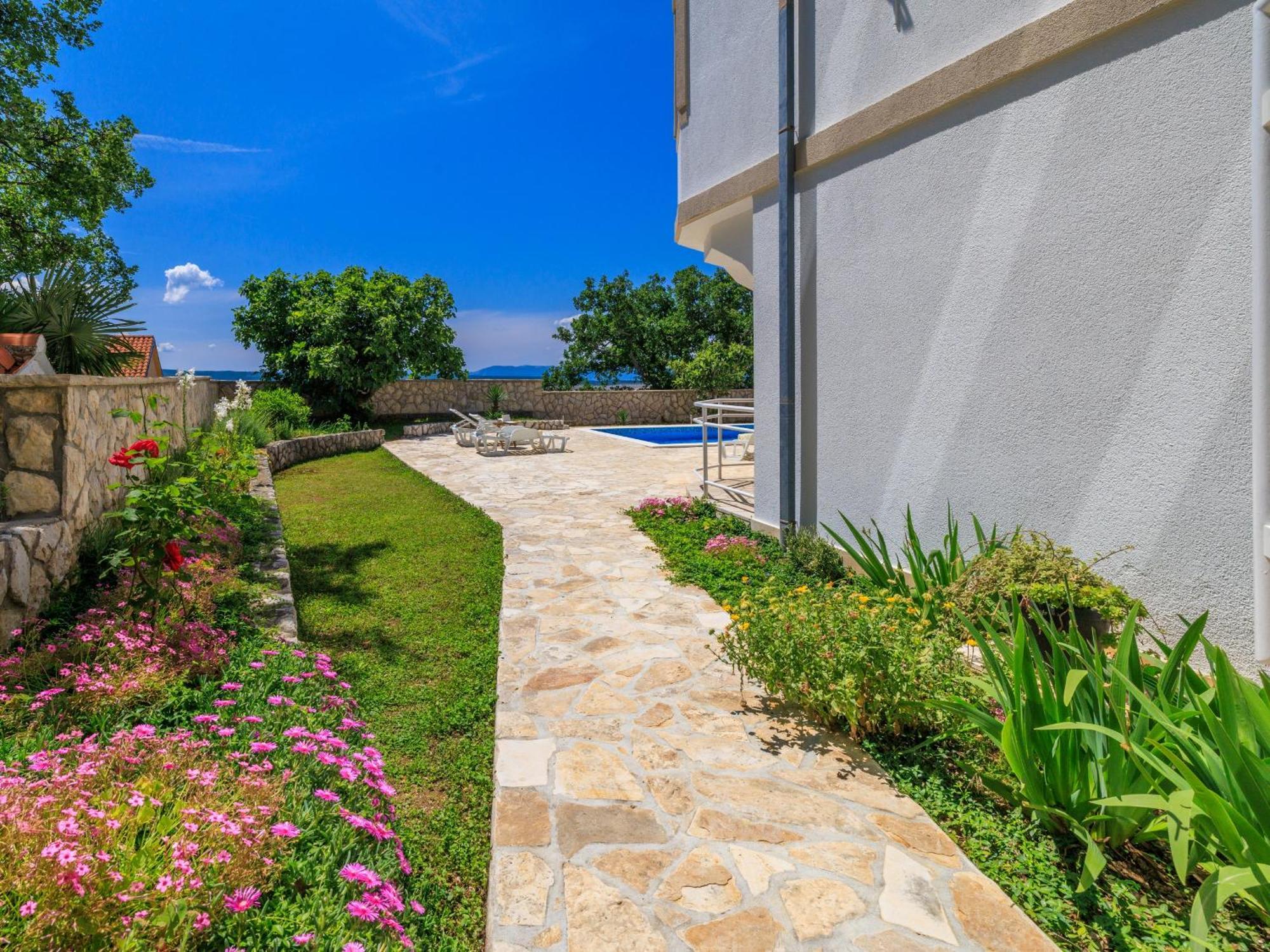 Bella Adria Apartmani Dramalj Exterior photo